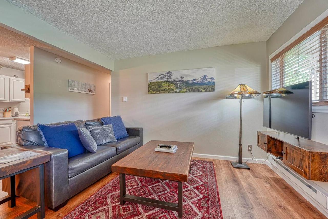 Riverfront Family-Friendly Condo Avon Eksteriør billede